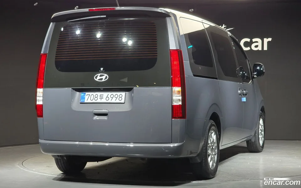 Hyundai Staria HEV 1.6 11 2025 — миниатюра 2