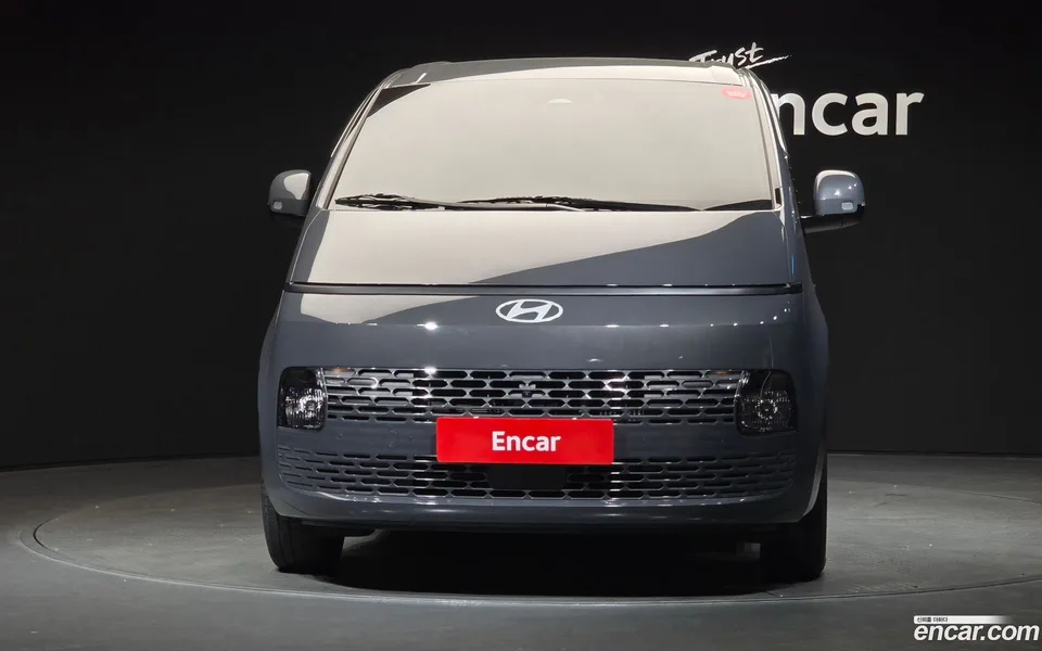 Hyundai Staria HEV 1.6 11 2025 — миниатюра 3