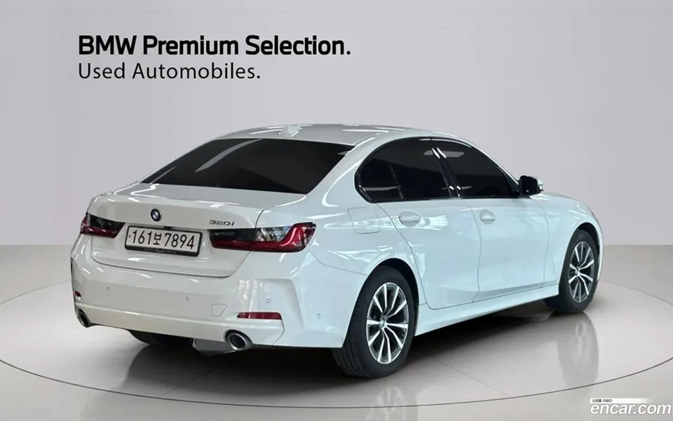 BMW 3 Series 320i 2023 — миниатюра 2