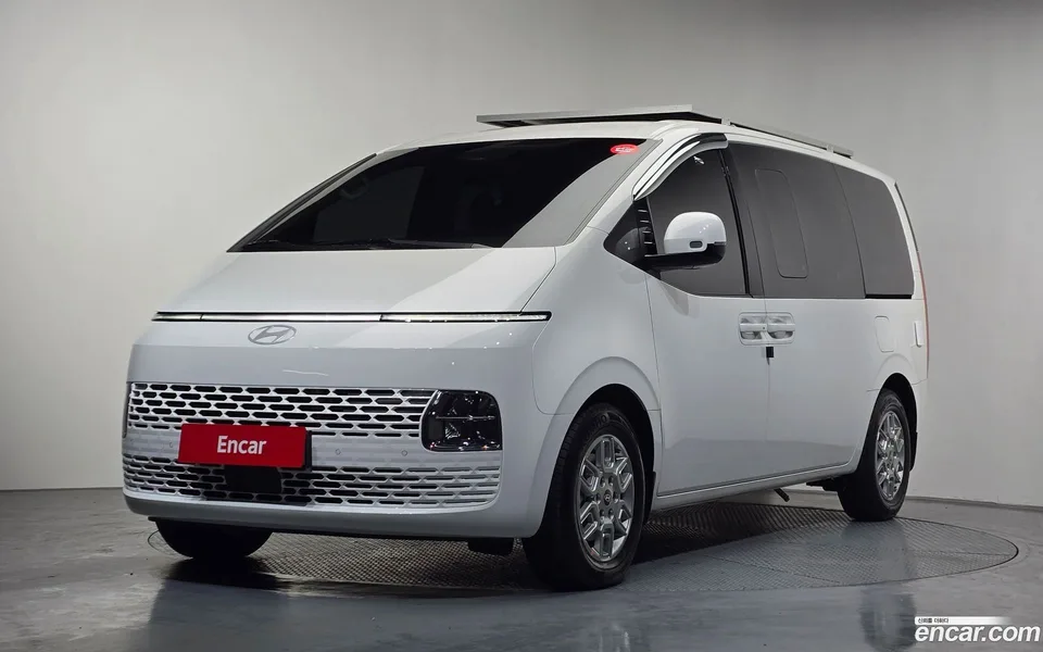 Hyundai Staria HEV 1.6 2025 — фото 1, купить с доставкой в Москву