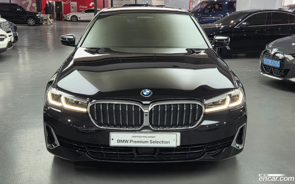 BMW 5 Series 530i 2023 — миниатюра 3