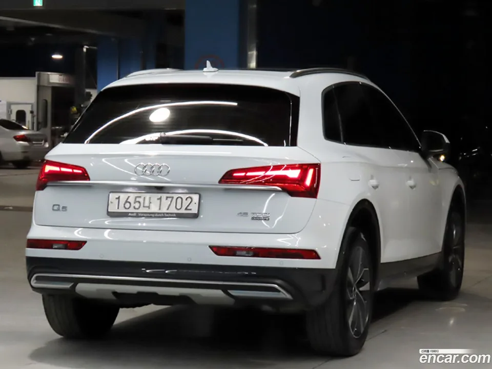 Audi Q5 45 TFSI 2023 — миниатюра 2