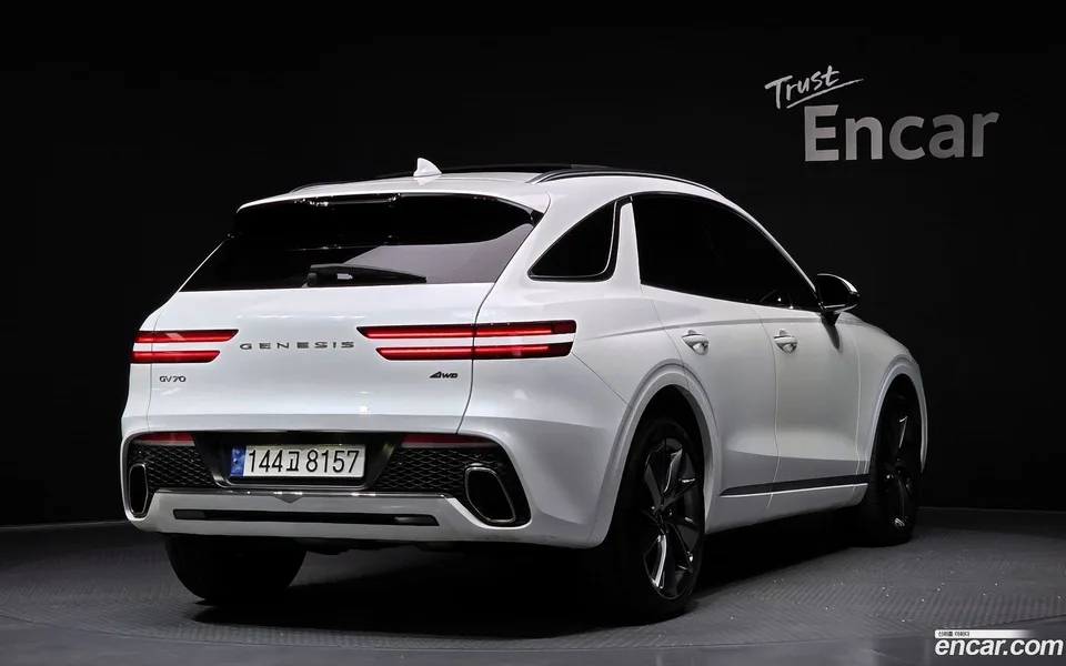 Genesis GV70 2.5T AWD 2022 — миниатюра 2
