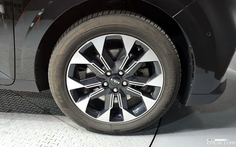 Kia Carnival 9 2023 — миниатюра 5