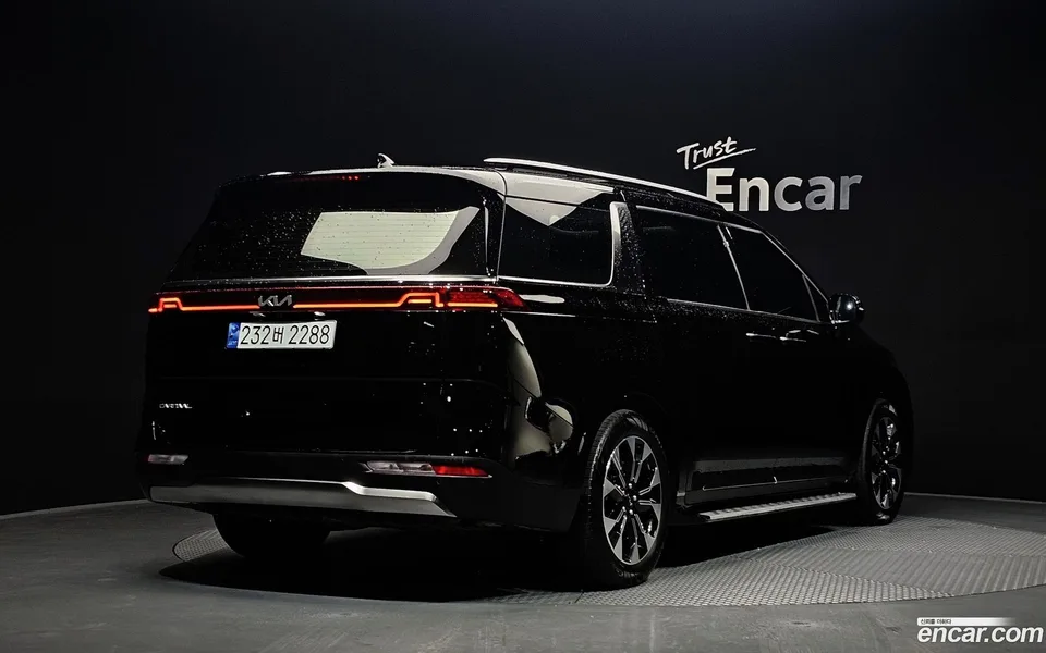 Kia Carnival 9 2023 — миниатюра 2