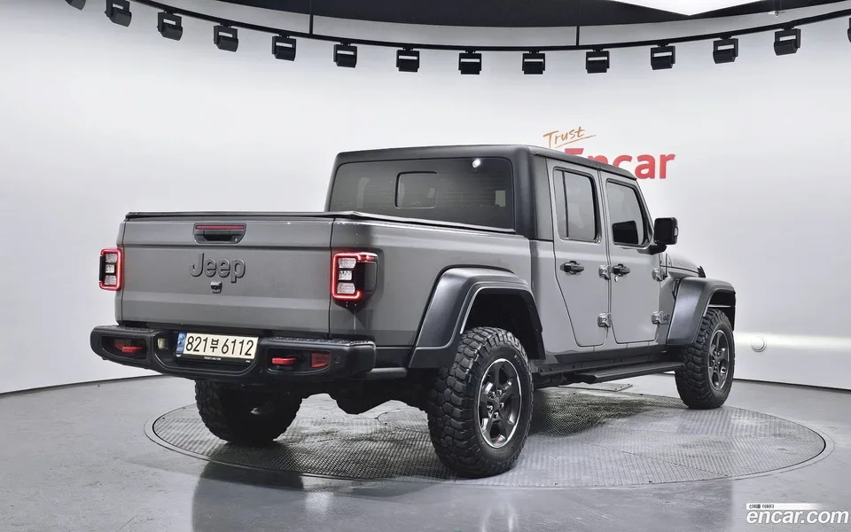Jeep Gladiator 3.6 2022 — миниатюра 2