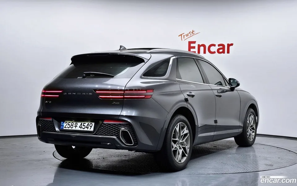 Genesis GV70 2.5T AWD 2022 — миниатюра 2