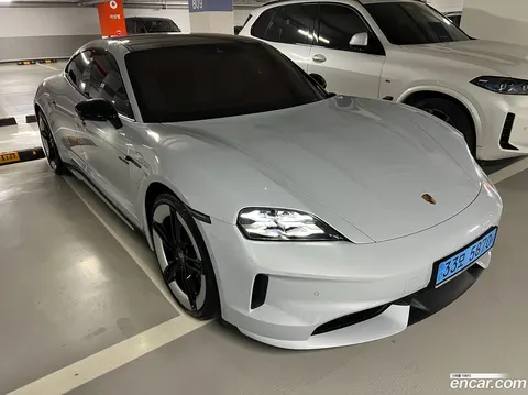Porsche Taycan 2025 купить в Москве