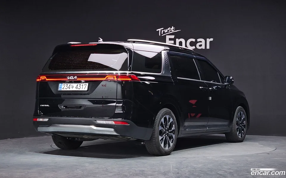 Kia Carnival 9 2023 — миниатюра 2