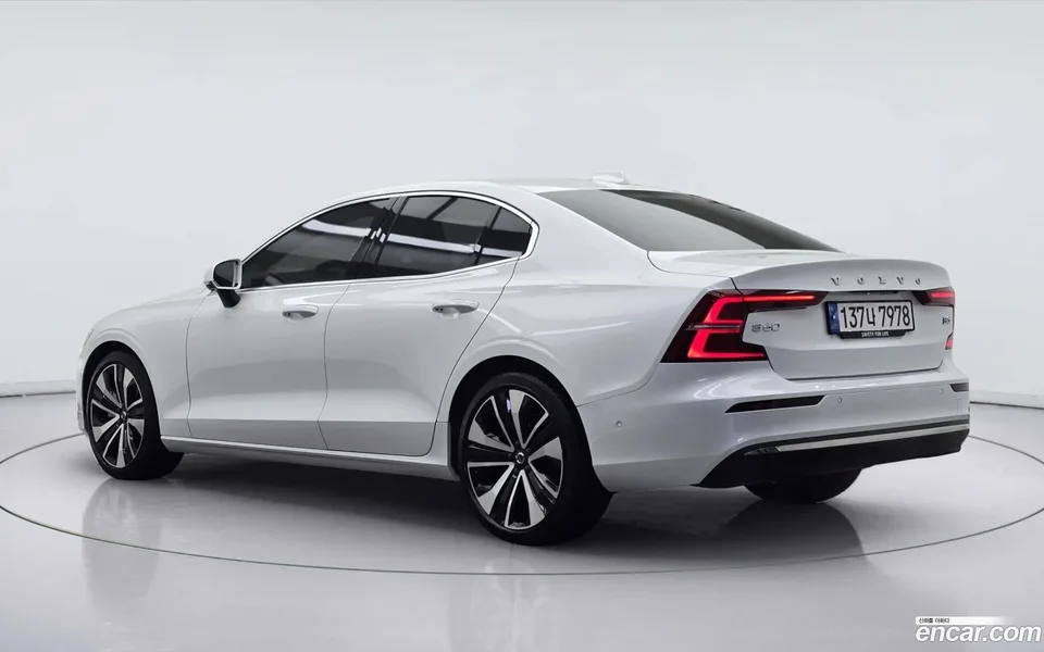 Volvo S60 B5 2023 — миниатюра 4