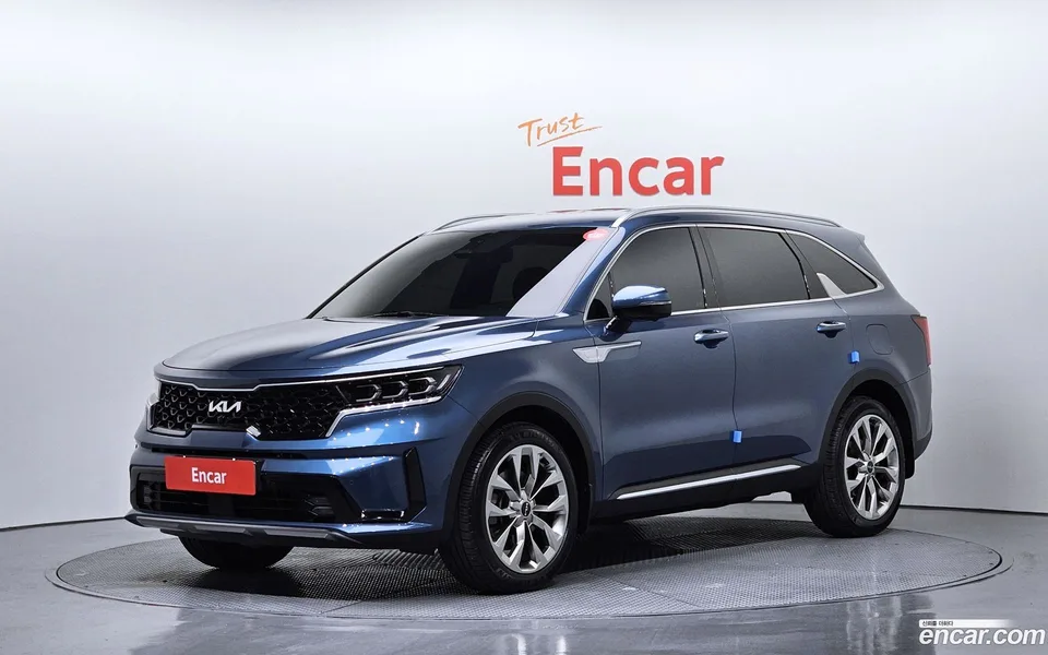 Kia Sorento 2.5T 2WD 2023 — фото 1, купить с доставкой в Москву