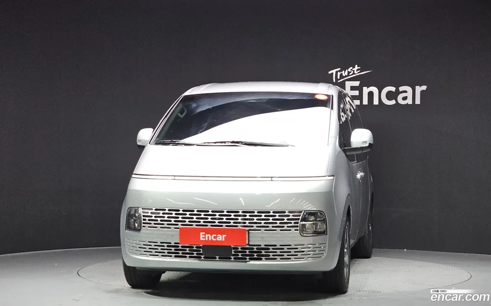 Hyundai Staria HEV 1.6 9 2024 — миниатюра 3