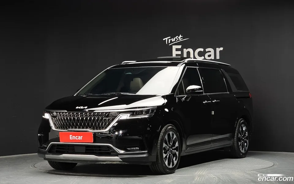 Kia Carnival 9 2023 — фото 1, купить с доставкой в Москву