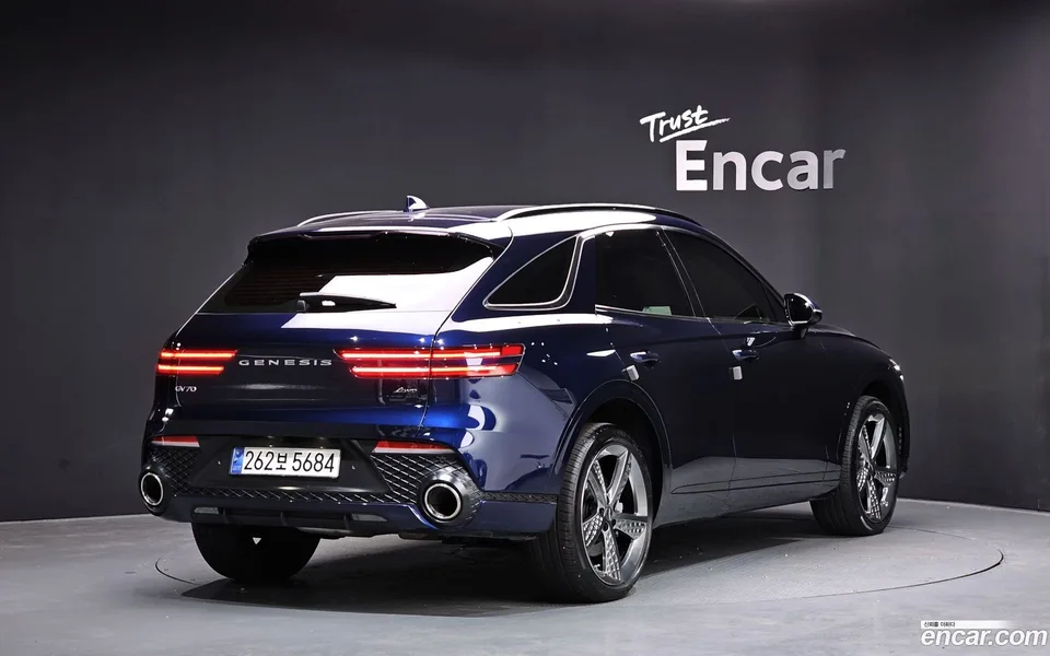 Genesis GV70 2.5T AWD 2022 — миниатюра 2