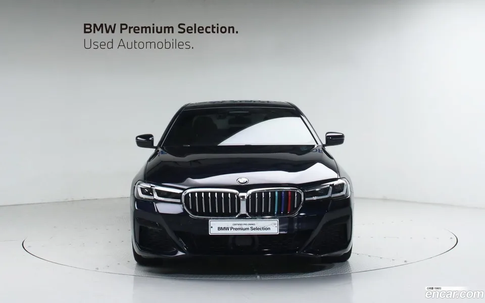 BMW 5 Series 520i M 2023 — миниатюра 3