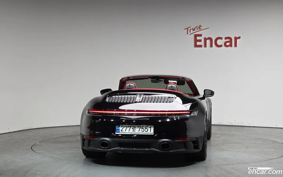 Porsche 911 (992) 4 GTS 2022 — миниатюра 4
