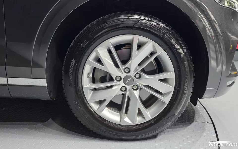 Genesis GV70 2.2 2WD 2024 — миниатюра 5