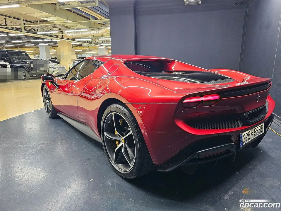 Ferrari 296 GTB 3.0 V6 2023 — миниатюра 2