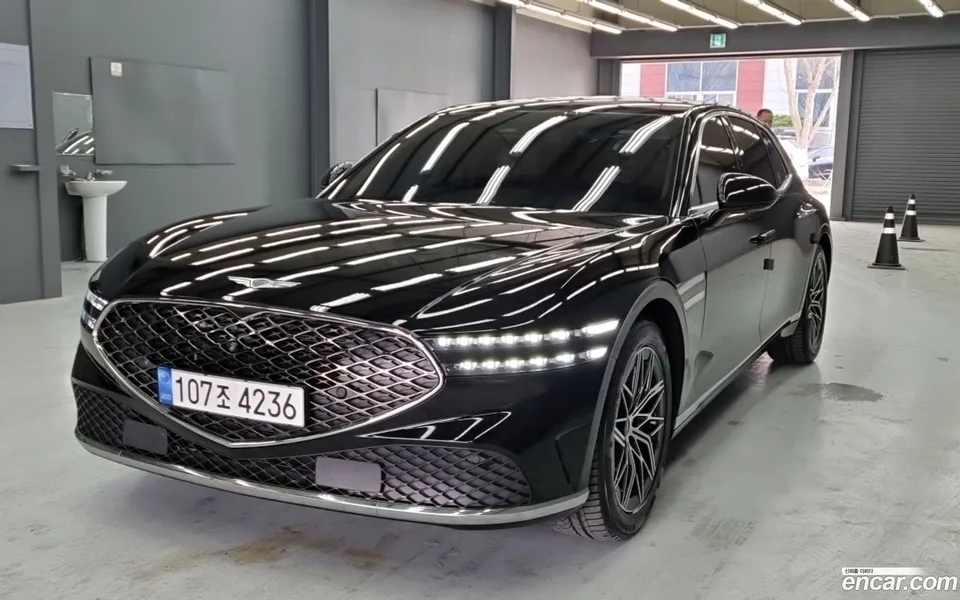 Genesis G90 3.5 AWD 2022 — фото 1, купить с доставкой в Москву