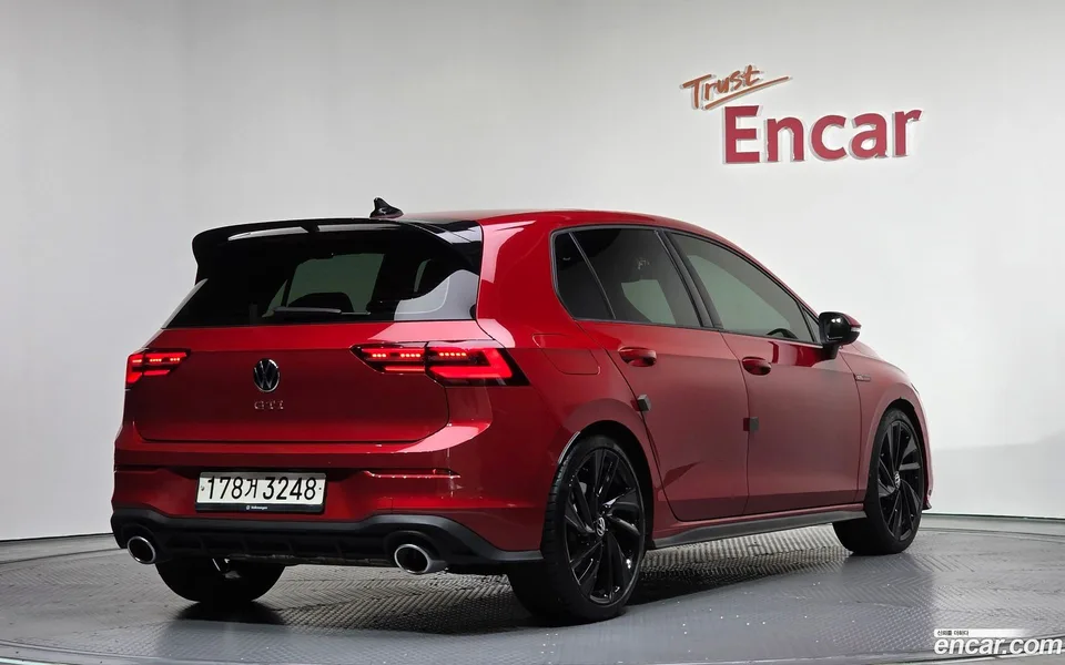 Volkswagen Golf 2.0 GTI 2022 — миниатюра 2