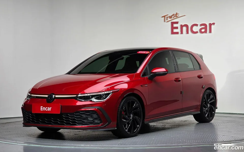 Volkswagen Golf 2.0 GTI 2022 — фото 1, купить с доставкой в Москву