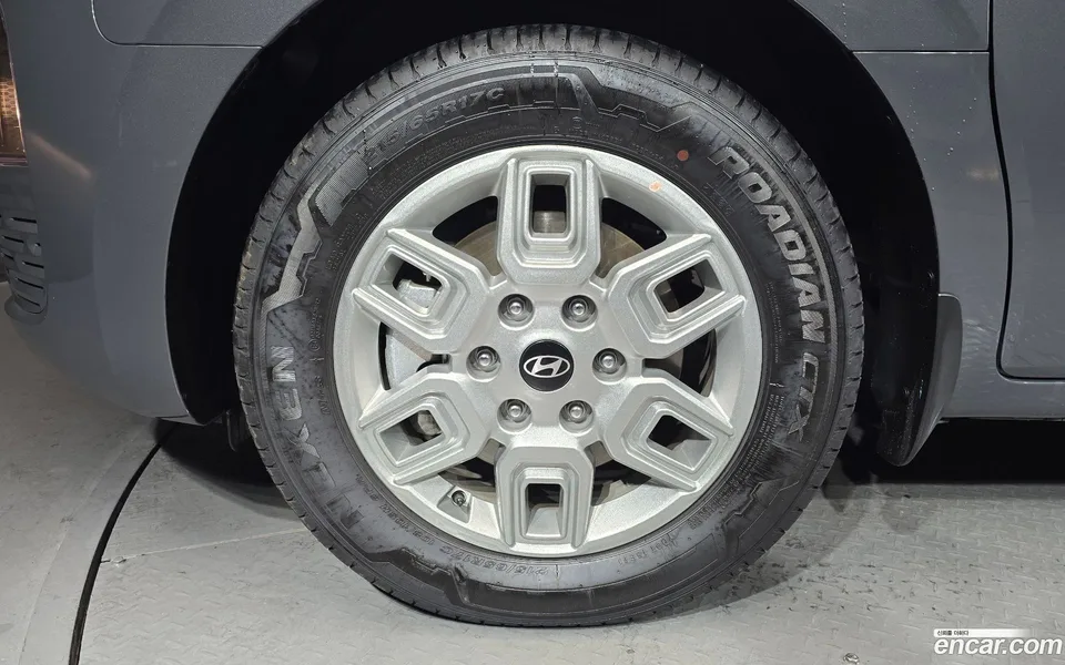 Hyundai Staria HEV 1.6 11 2025 — миниатюра 5