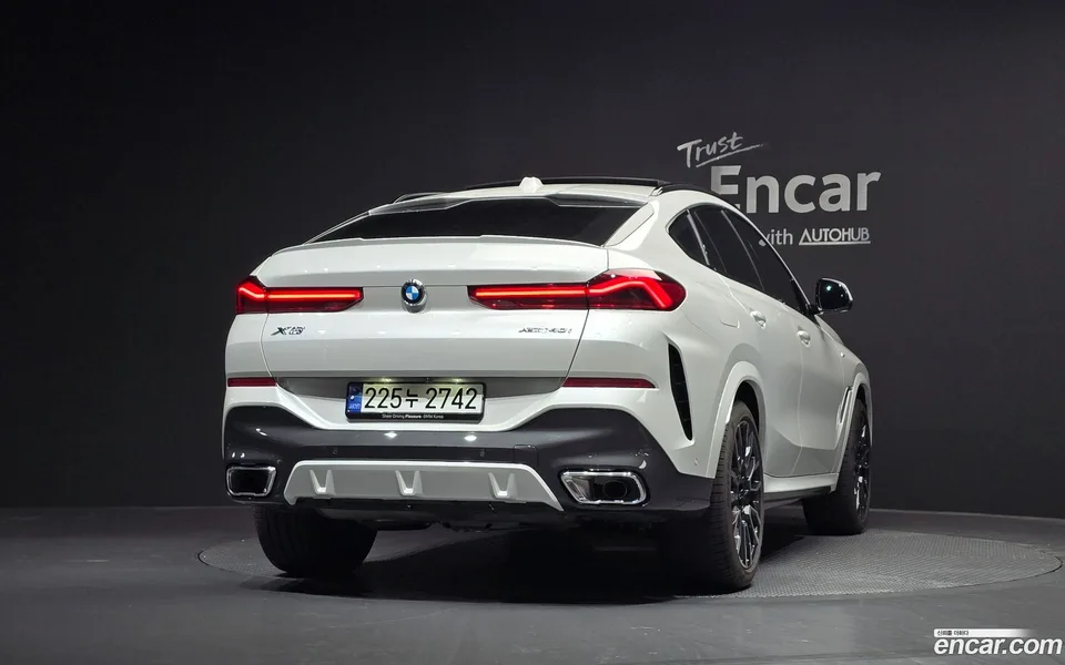 BMW X6 xDrive40i M 2025 — миниатюра 4