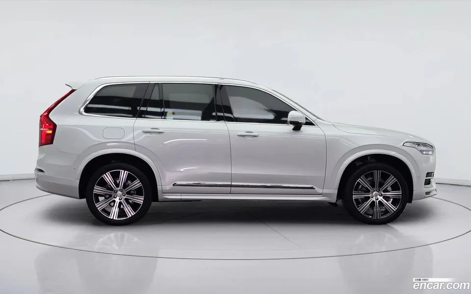Volvo XC90 B6 2025 — миниатюра 3