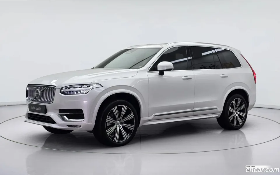 Volvo XC90 B6 2025 — фото 1, купить с доставкой в Москву