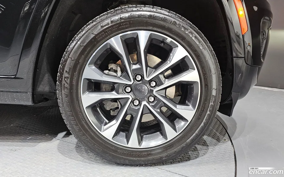 Jeep Grand Cherokee 3.6 2023 — миниатюра 5