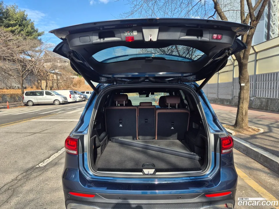 Mercedes-Benz GLB-Class GLB250 4MATIC 2023 — миниатюра 5