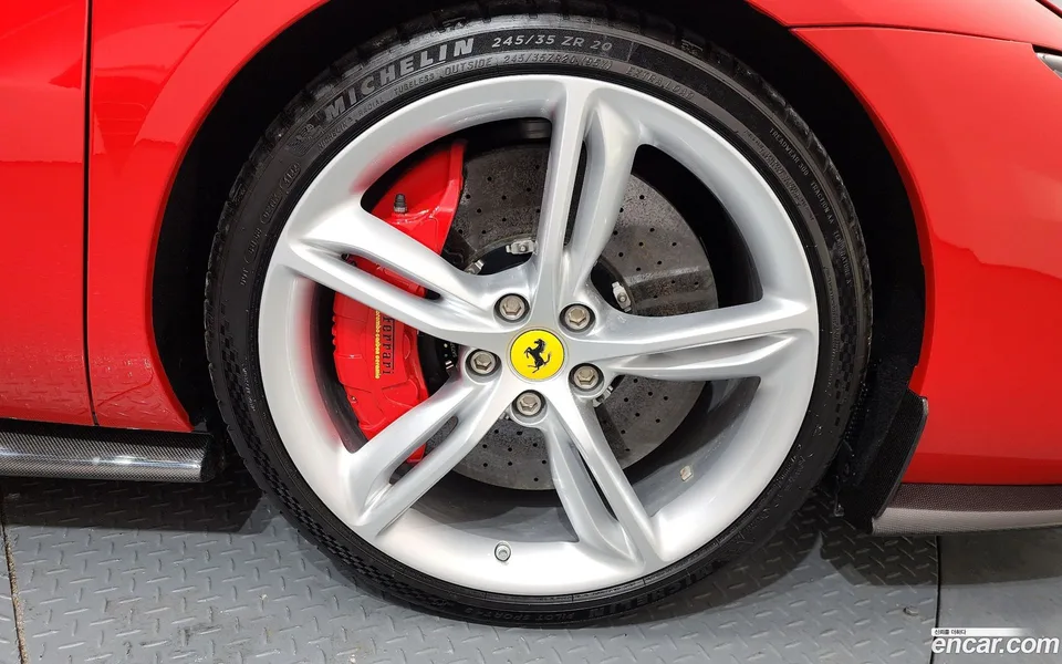 Ferrari 296 GTB 3.0 V6 2023 — миниатюра 5