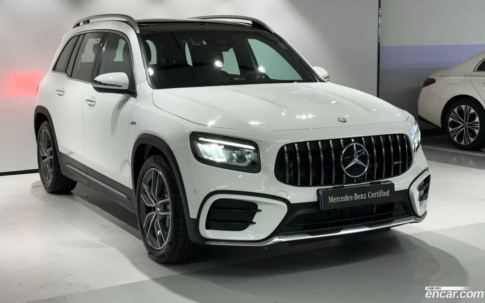 Mercedes-Benz GLB-Class AMG GLB35 4MATIC 2025 — миниатюра 2
