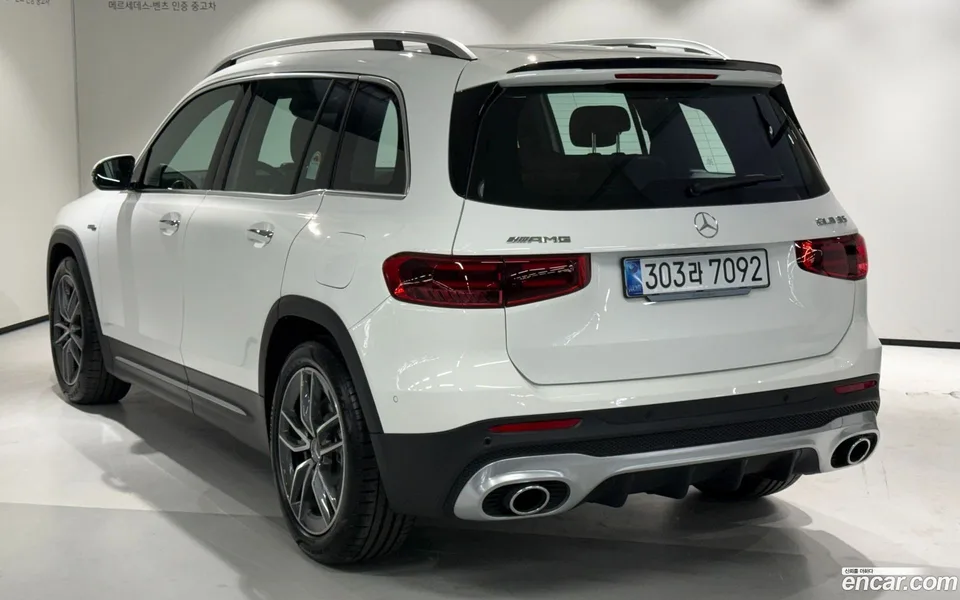 Mercedes-Benz GLB-Class AMG GLB35 4MATIC 2025 — миниатюра 3