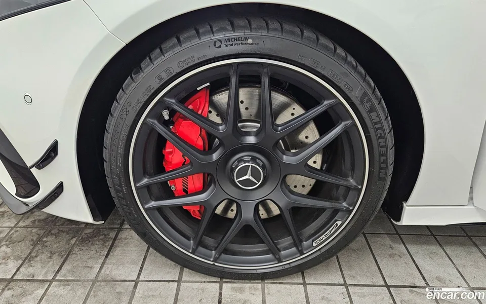 Mercedes-Benz A-Class AMG A45 4MATIC+ 2025 — миниатюра 5