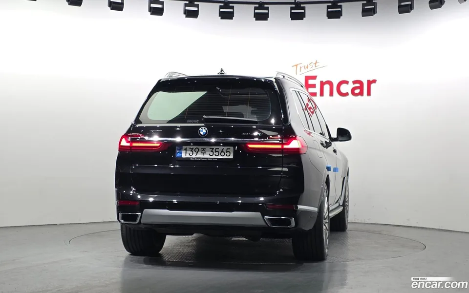 BMW X7 xDrive 40i 7 2022 — миниатюра 4