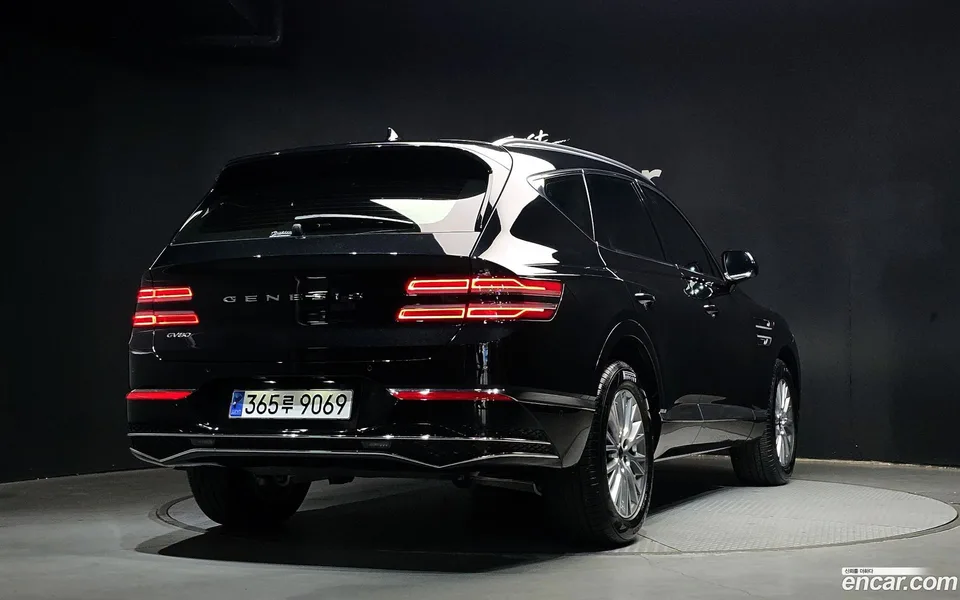 Genesis GV80 2.5T 2WD 2024 — миниатюра 2