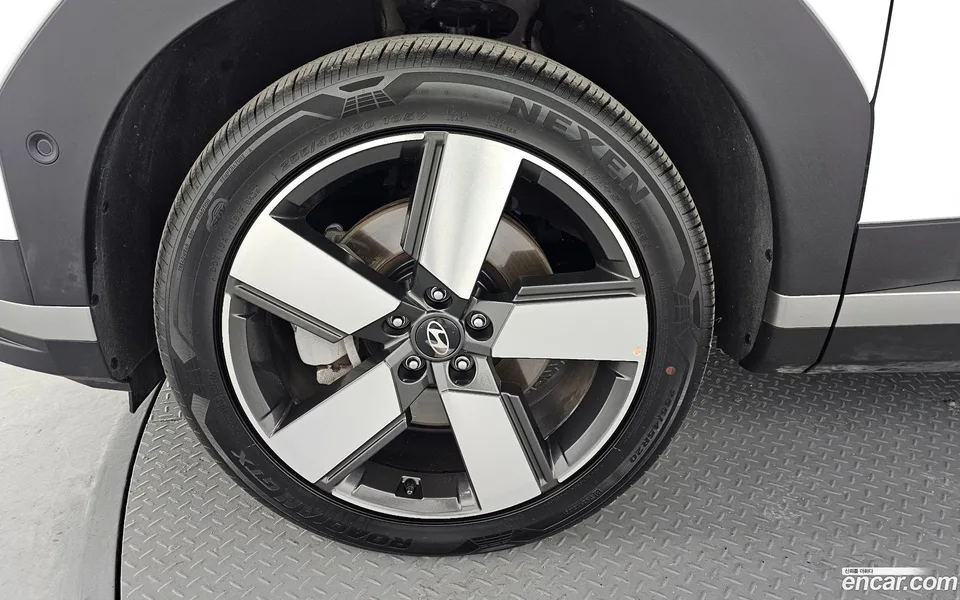 Hyundai SantaFe 2.5T 2WD 2024 — миниатюра 5