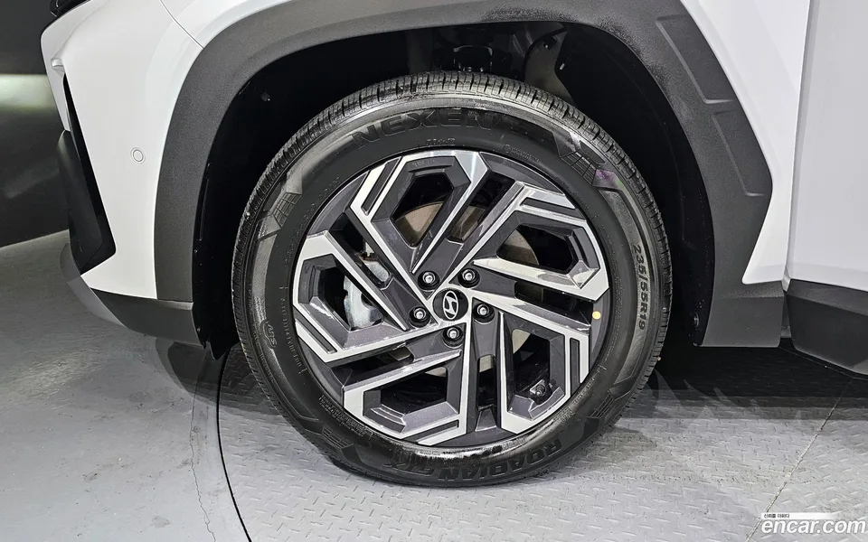 Hyundai Tucson Hybrid NX4 HEV 1.6 2WD 2025 — миниатюра 5