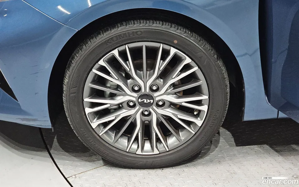 Kia K3 1.6 2023 — миниатюра 5