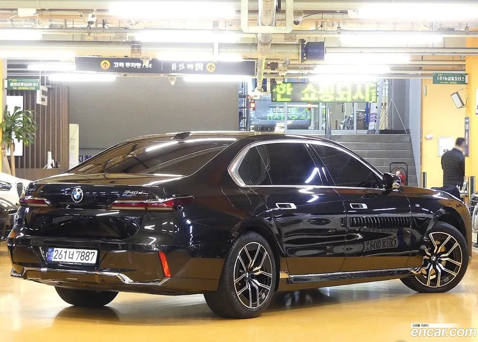 BMW 7 Series 740d xDrive M 2025 — миниатюра 2