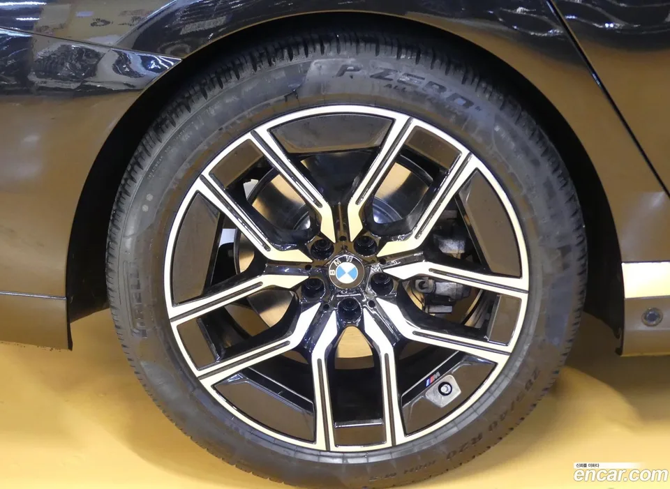BMW 7 Series 740d xDrive M 2025 — миниатюра 5
