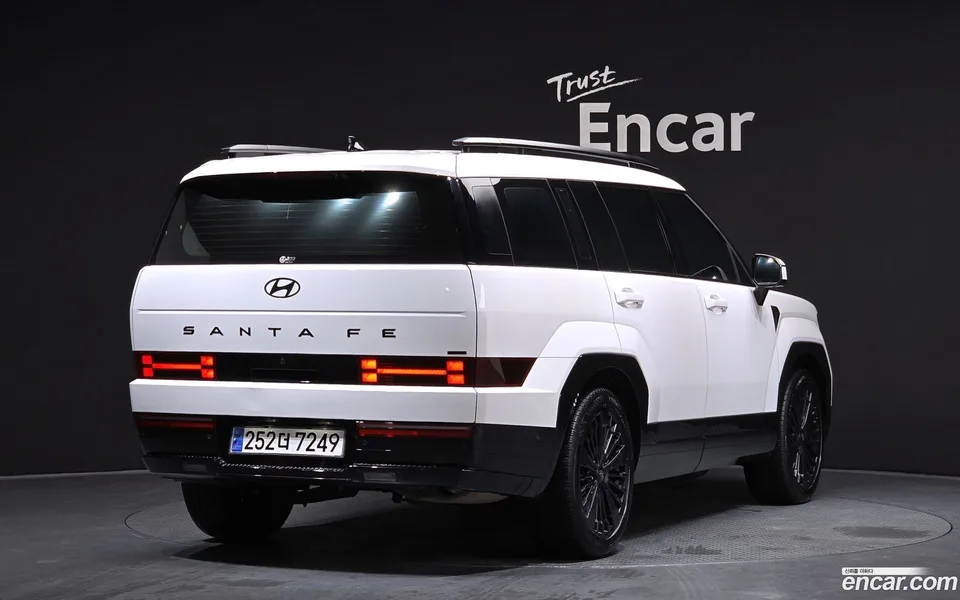 Hyundai Santa Fe HEV 1.6 4WD 2023 — миниатюра 2