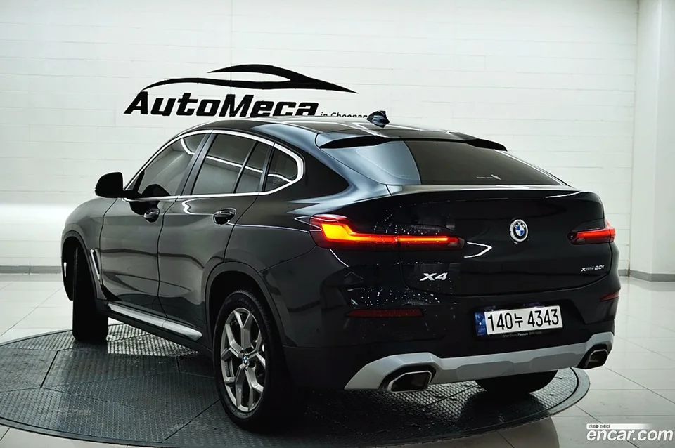 BMW X4 xDrive20i xLine 2024 — миниатюра 3