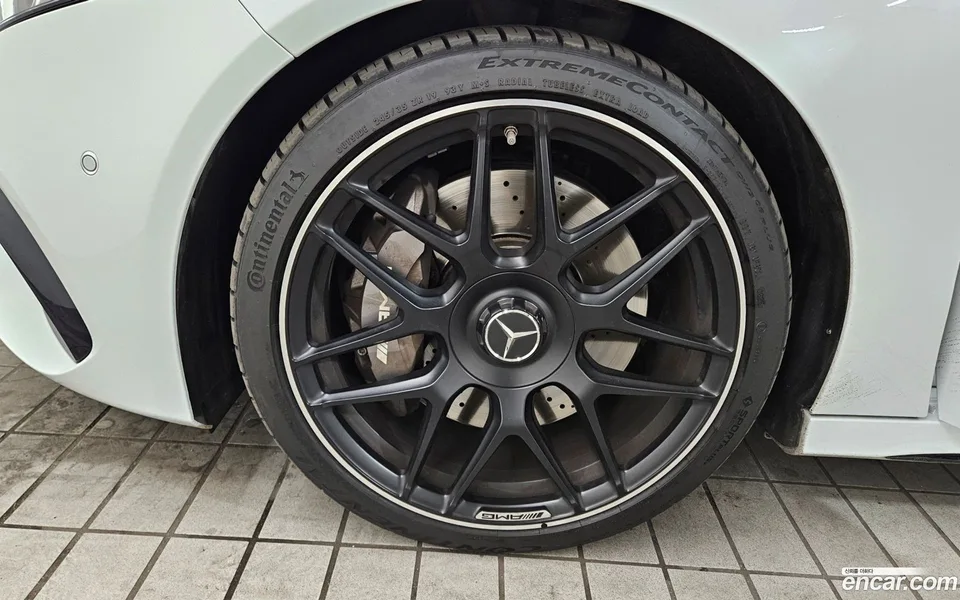 Mercedes-Benz A-Class AMG A45 4MATIC+ 2023 — миниатюра 5