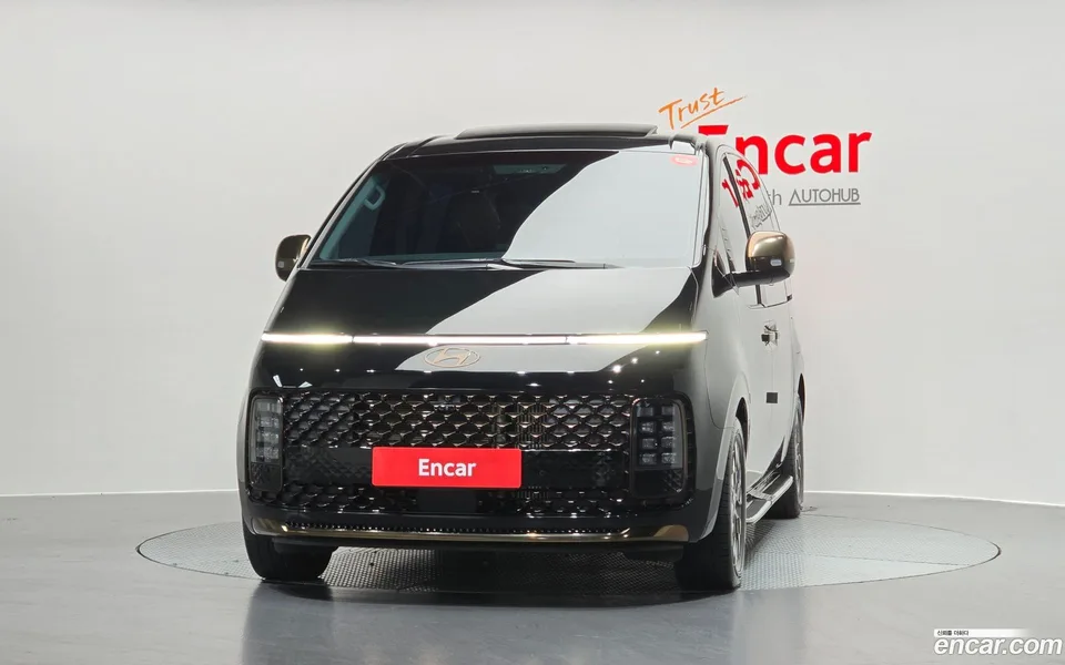 Hyundai Staria 9 2024 — миниатюра 3