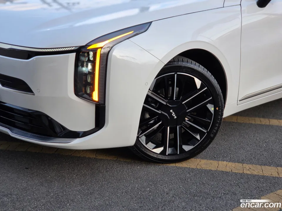 Kia K8 Hybrid 2025 — миниатюра 2