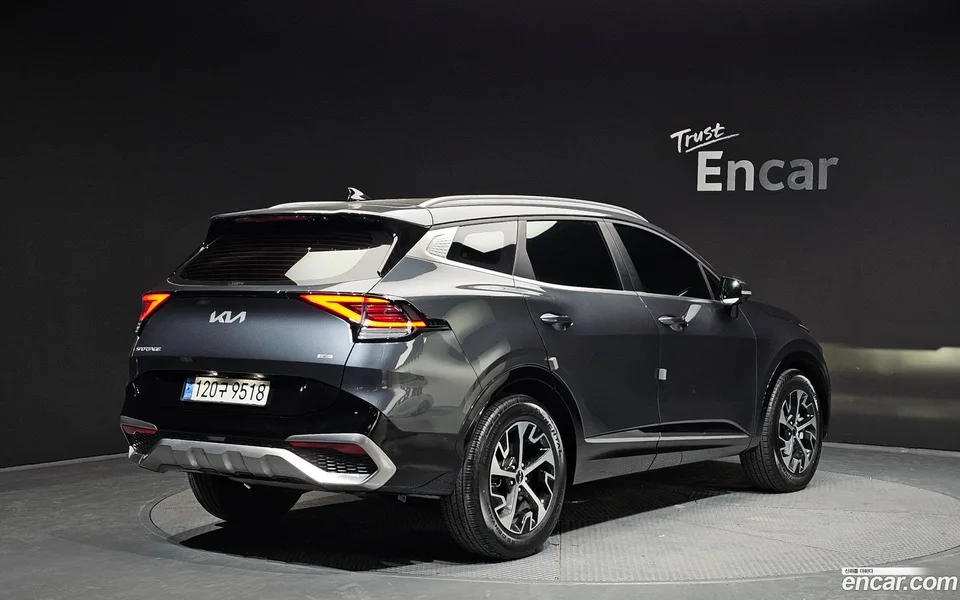 Kia Sportage Hybrid 2WD 2022 — миниатюра 2