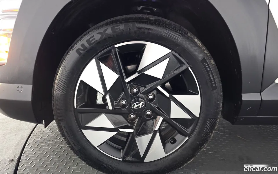 Hyundai Kona Hybrid 2023 — миниатюра 5