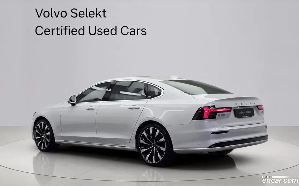 Volvo S90 B5 2025 — миниатюра 4
